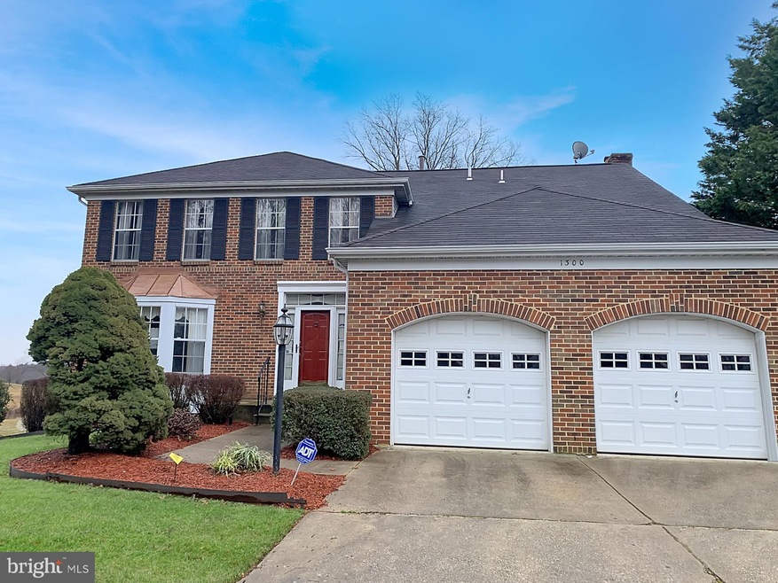 1300 Forest Lake Ct, Bowie, MD 20721 - photo 1