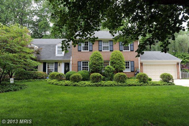 8108 Coach St, Potomac, MD 20854 - photo 1