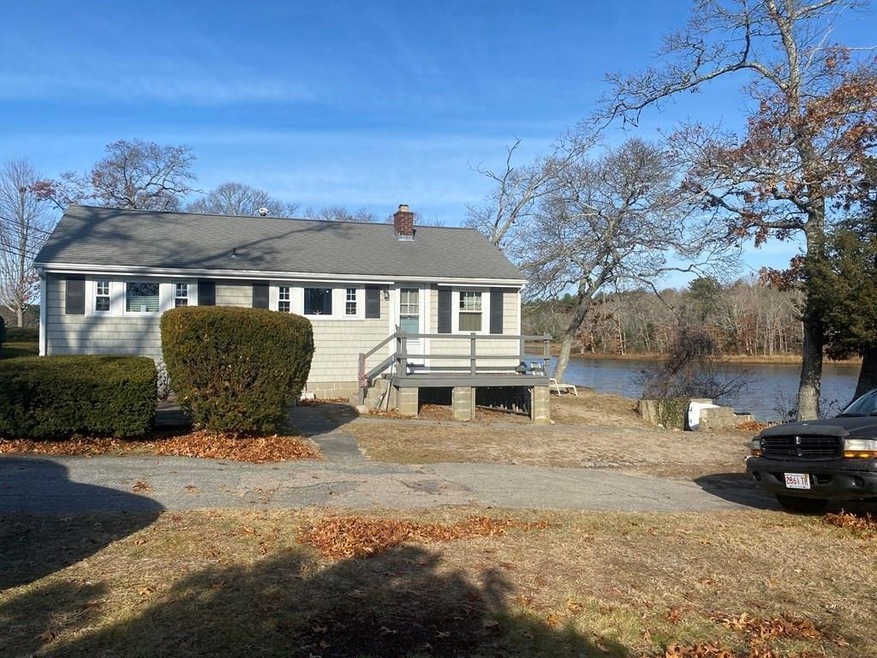 76 Circuit Ave, Wareham, MA 02571 - photo 1