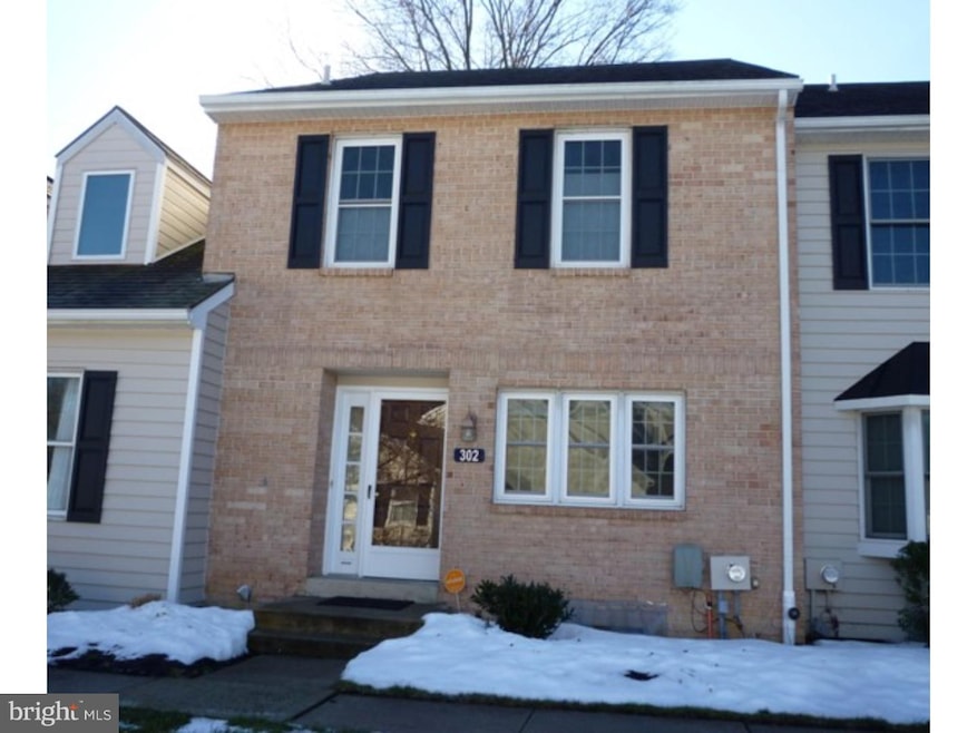 302 Meadow Ct, Glen Mills, PA 19342 - photo 1