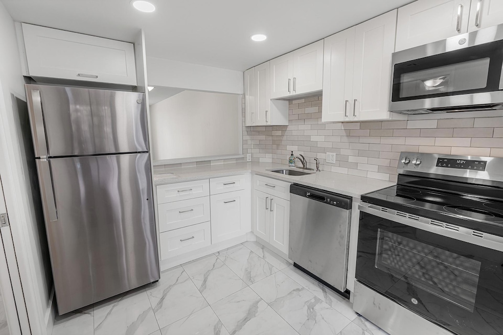 For Rent $1,699/month • Co-Listing Agent