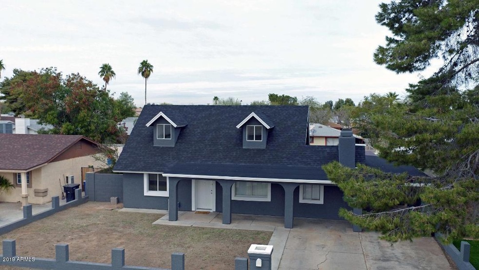 886 E Oakland St, Chandler, AZ 85225 - photo 1