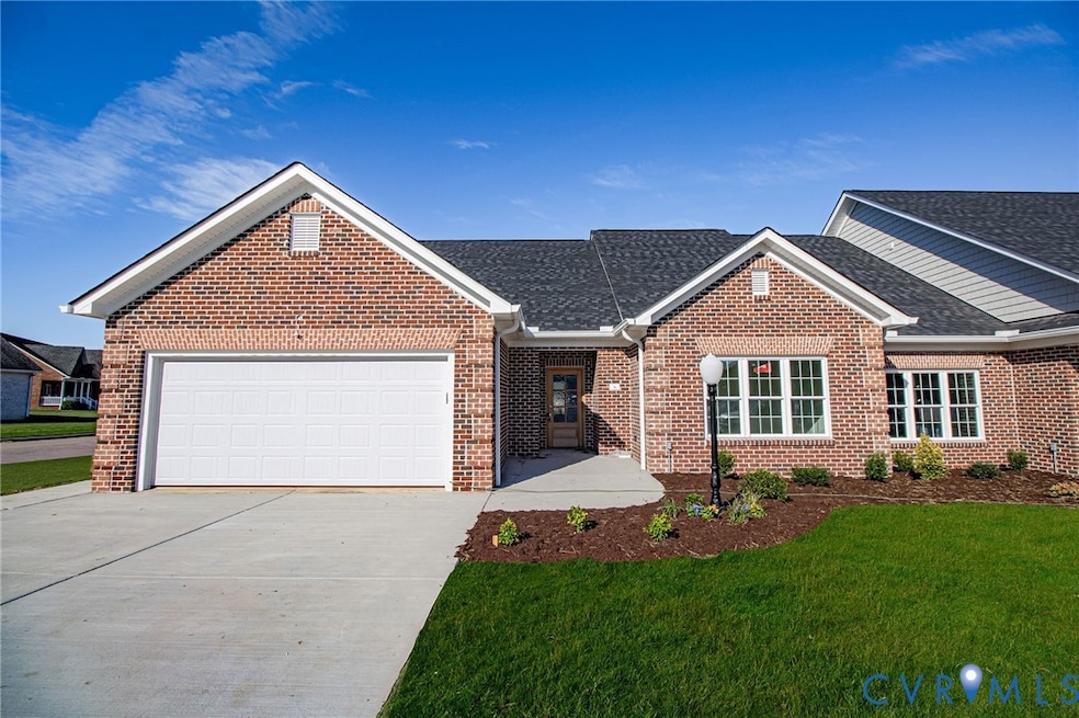 120 Cobblestone Dr, Hopewell, VA 23860 - photo 1