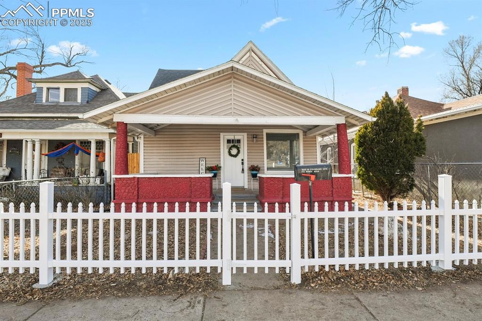 Charming bungalow in Old Colorado City