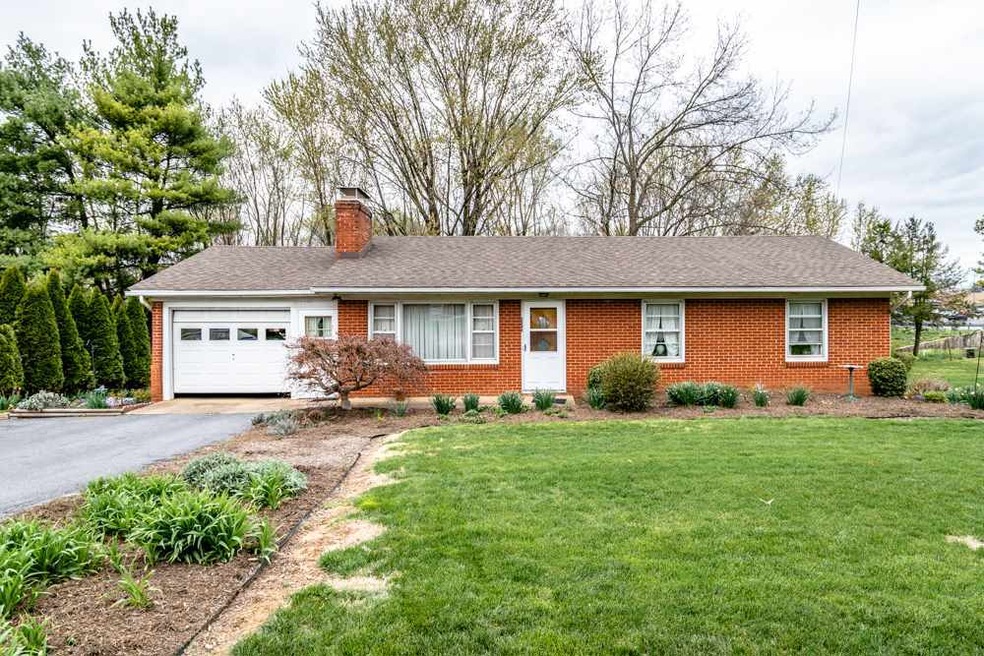 2246 John Wayland Hwy, Harrisonburg, VA 22801 - photo 1