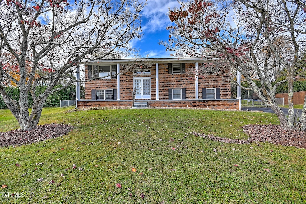 189 Raintree DOM-2
