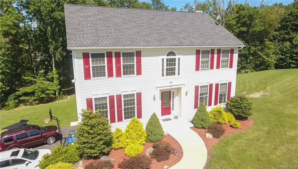 429 Station Rd, Rock Tavern, NY 12575 - photo 1