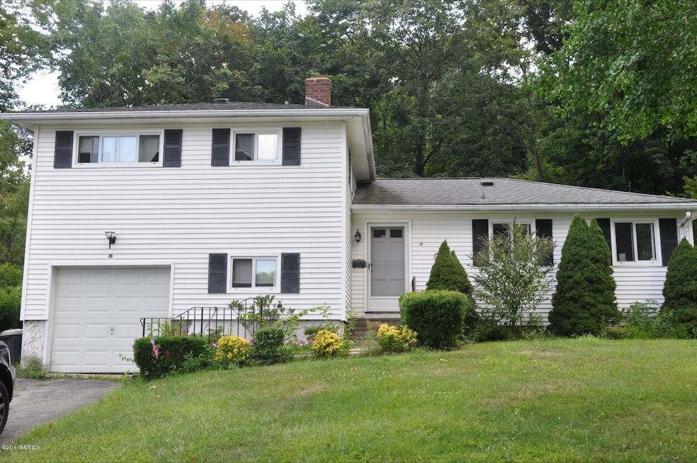 18 Walker Ct, Greenwich, CT 06831 - photo 1