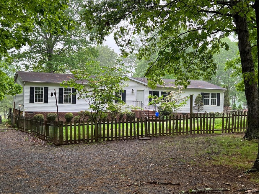 174 Brightwells Mill Rd, Madison Heights, VA 24572 - photo 1