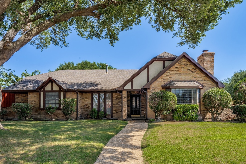 Under Contract $499,000