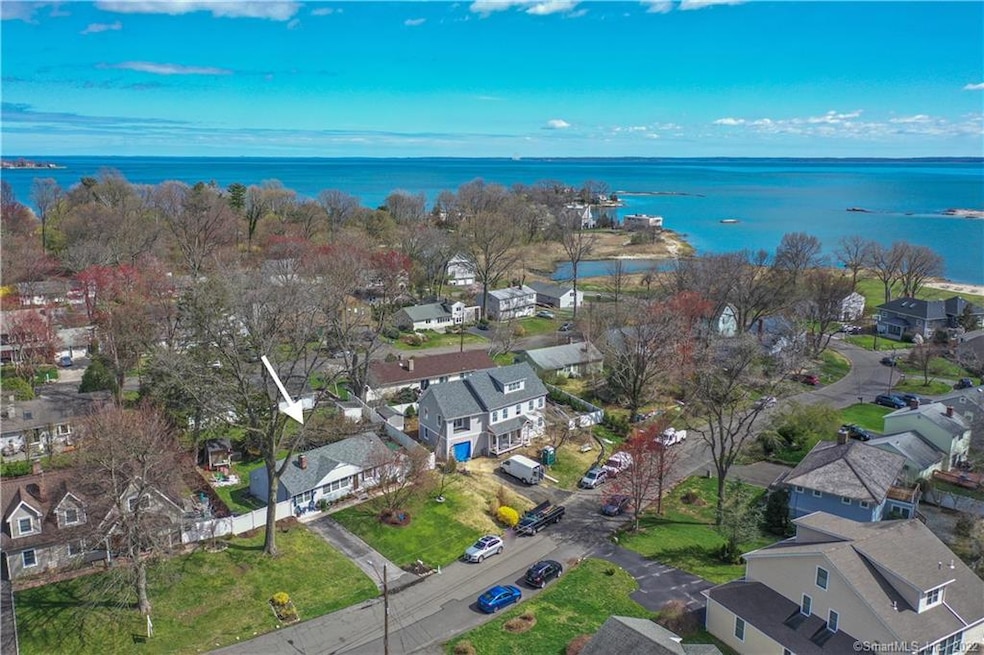 46 Kenilworth Dr W, Stamford, CT 06902 - photo 1