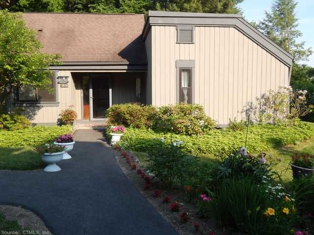 845 Heritage Village unit 845-B, Southbury, CT 06488 - photo 1