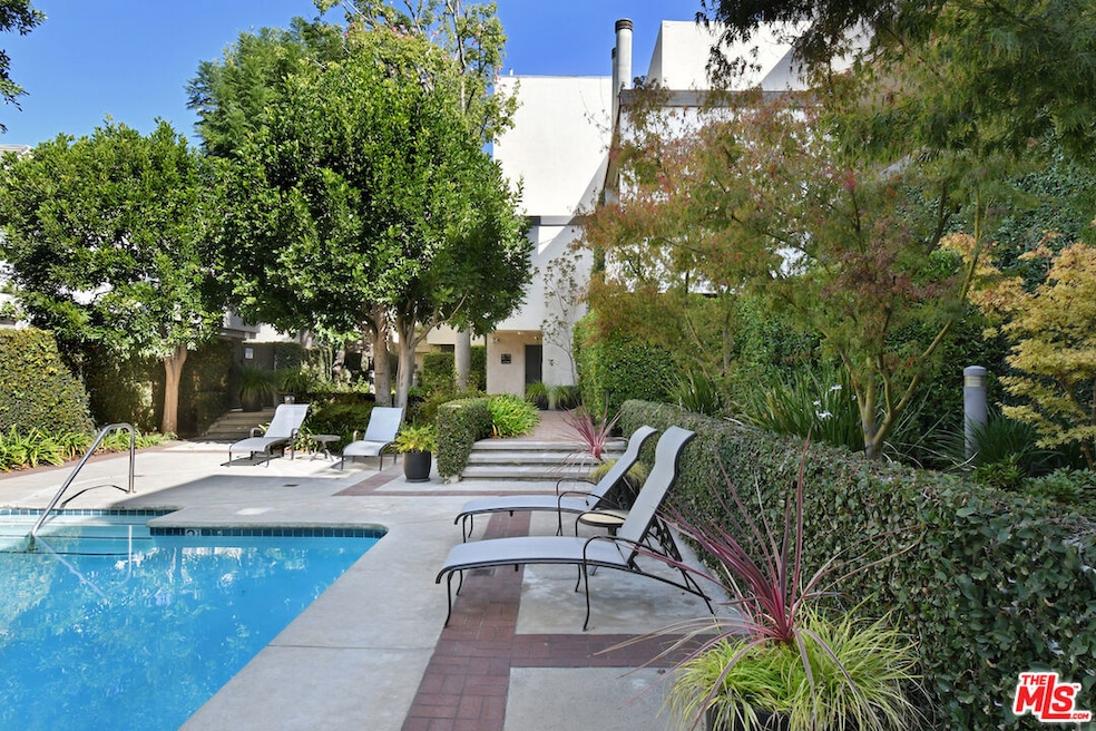 11687 Bellagio Rd unit 3, Los Angeles, CA 90049 - photo 1