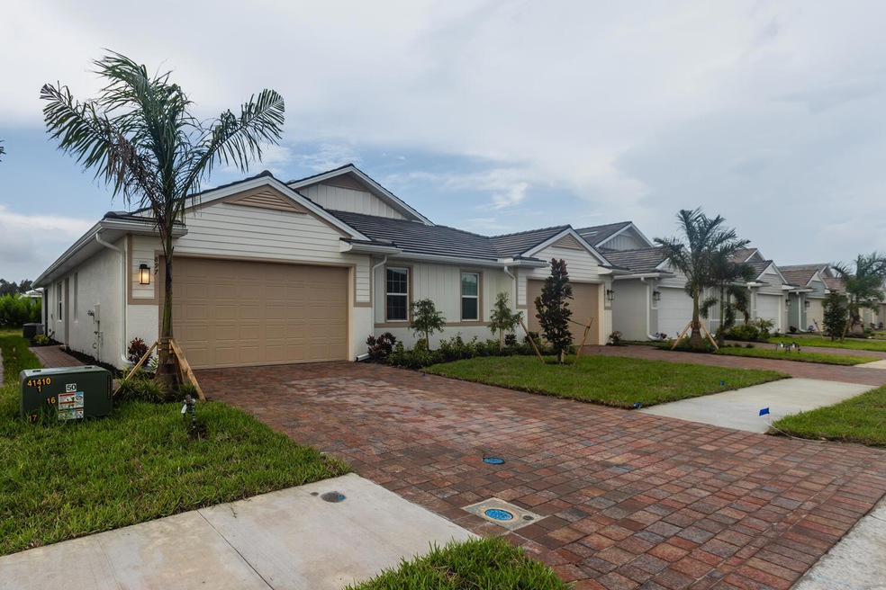 897 Enbrook Lp Naples FL 34114-large-001