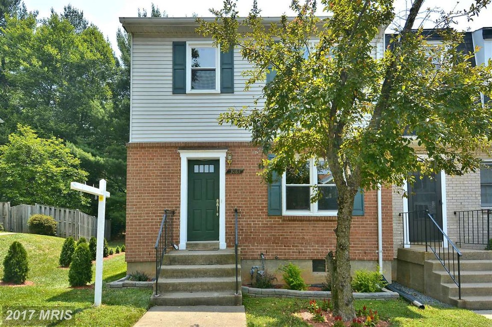 3083 White Birch Ct, Fairfax, VA 22031 - photo 1