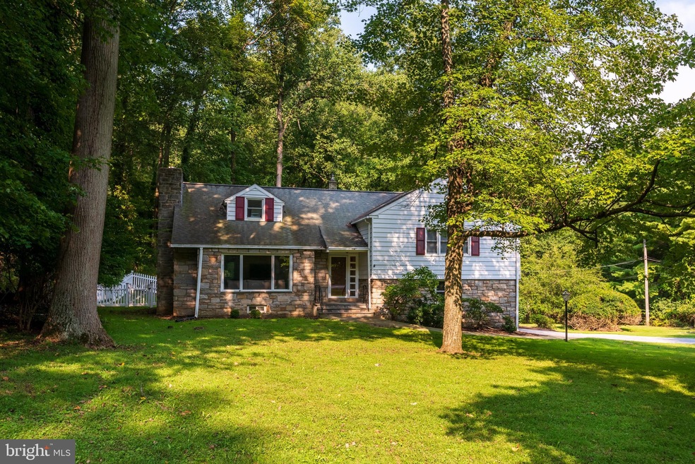 515 Forest Hills Cir, Devon, PA 19333 - photo 1