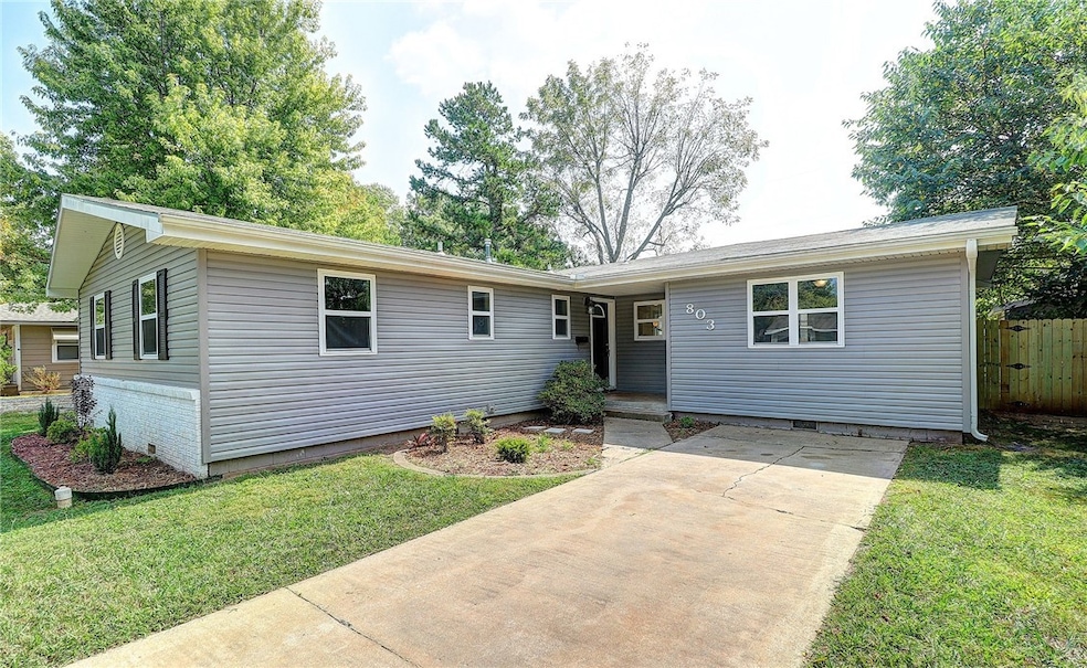 803 NW 9th St, Bentonville, AR 72712 - photo 1