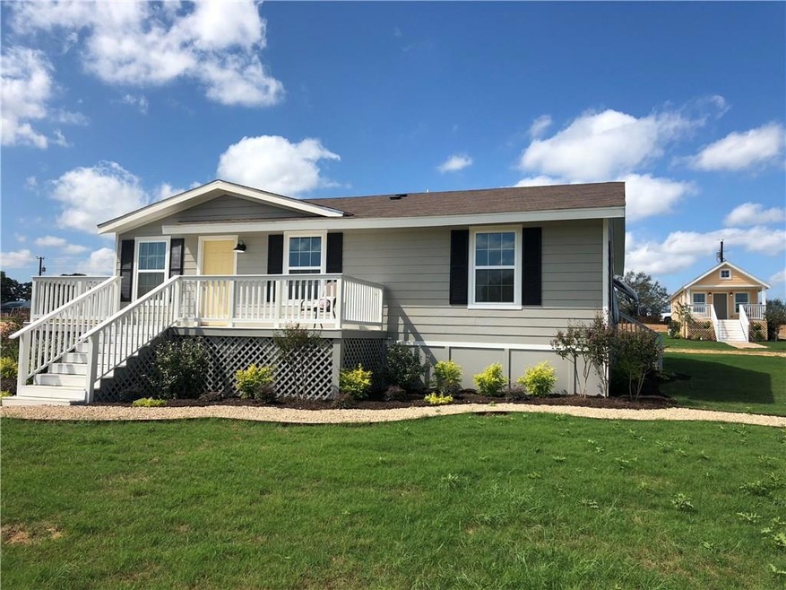 137 Mccrae Ln, Boyd, TX 76023 - photo 1