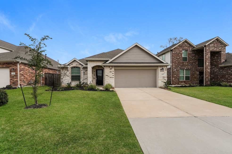 19077 Sonora Chase Dr, Roman Forest, TX 77357 - photo 1