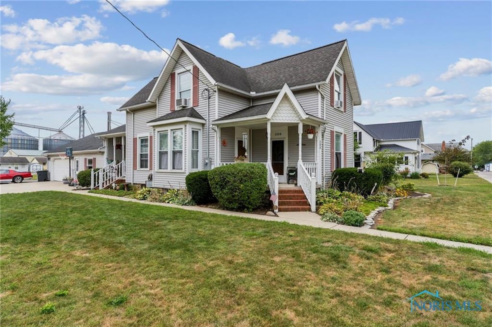 208 E Monroe St, Pandora, OH 45877 - photo 1