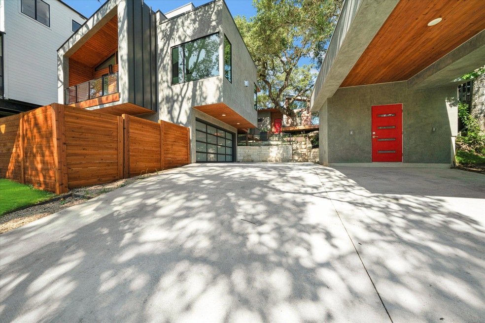 2610 Carnarvon Ln unit B, Austin, TX 78704 - photo 1