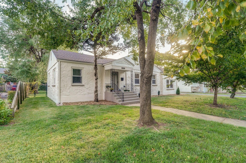 0-web-or-mls-1018 E Stanford St-1