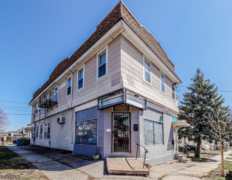 314 Hagel Ave, Linden, NJ 07036 - photo 1
