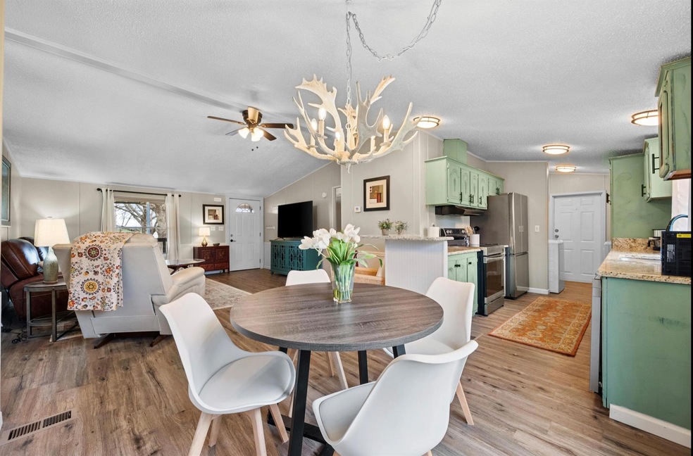 405 SE County Road 3048c, Corsicana, TX 75109 - photo 1