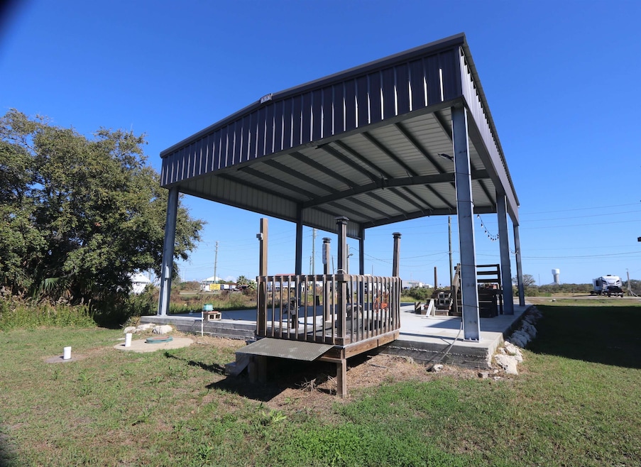 227 Oak Ln, Grand Isle, LA 70358 - photo 1