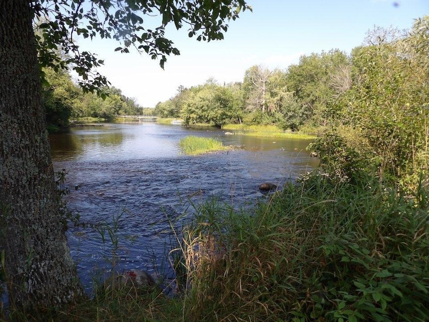 For Sale $115,900 • Co-Listing Agent