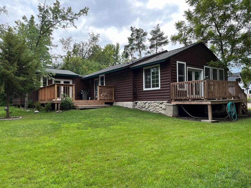 Beautifully remodeled half-log home!