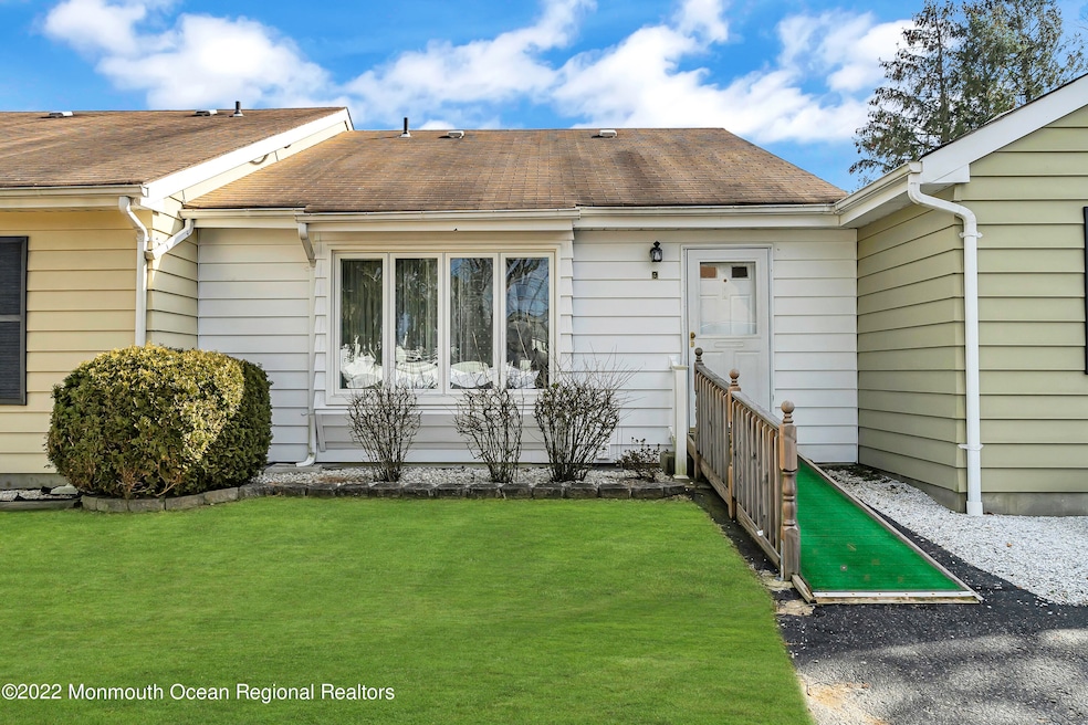 9 Dover Walk unit 1109, Toms River, NJ 08753 - photo 1