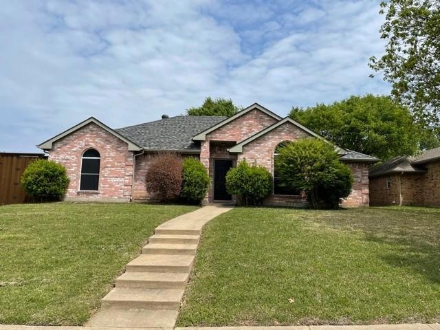 1053 Carriage Ln, Wylie, TX 75098 - photo 1