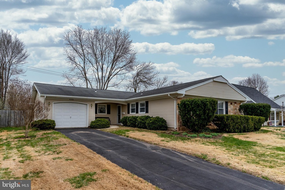 4220 Crosswick Turn, Bowie, MD 20715 - photo 1