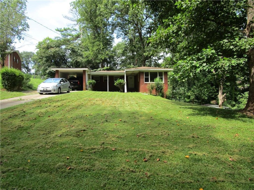 1147 Enota Cir NE, Gainesville, GA 30501 - photo 1