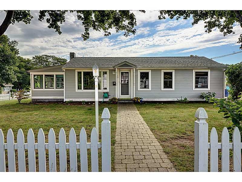13 Frank Low St, Narragansett, RI 02882 - photo 1