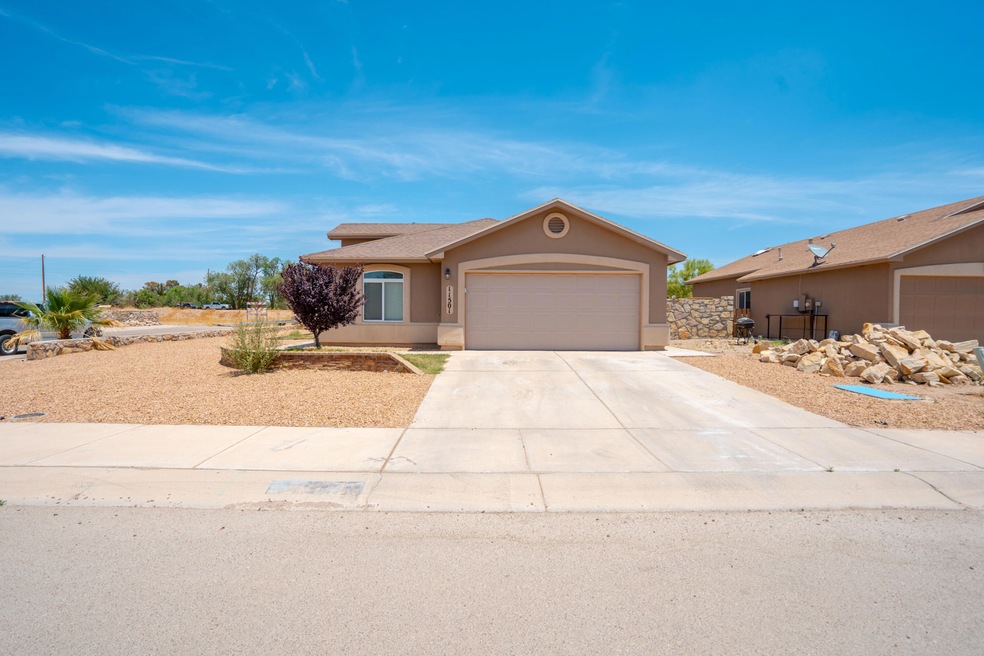 11501 Flor Liatris Dr, Socorro, TX 79927 - photo 1