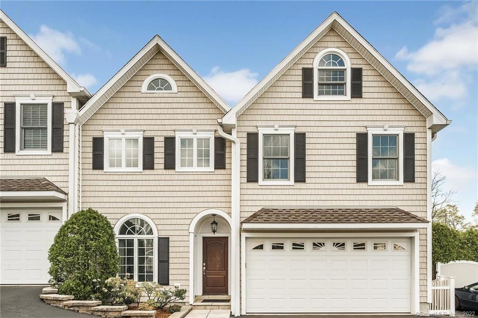 5 Columbus Place unit C, Stamford, CT 06907 - photo 1