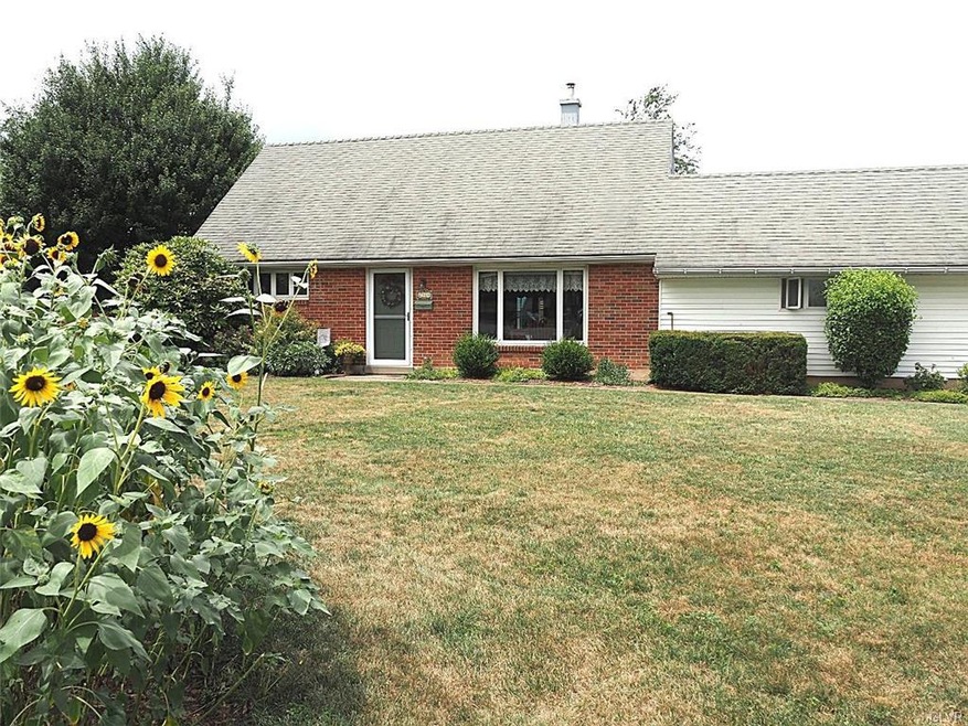 Front Of 2364 S Lumber Street