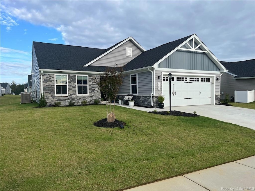 7913 W. Danube Loop 3 BR, 2 Bath & 2 car garage