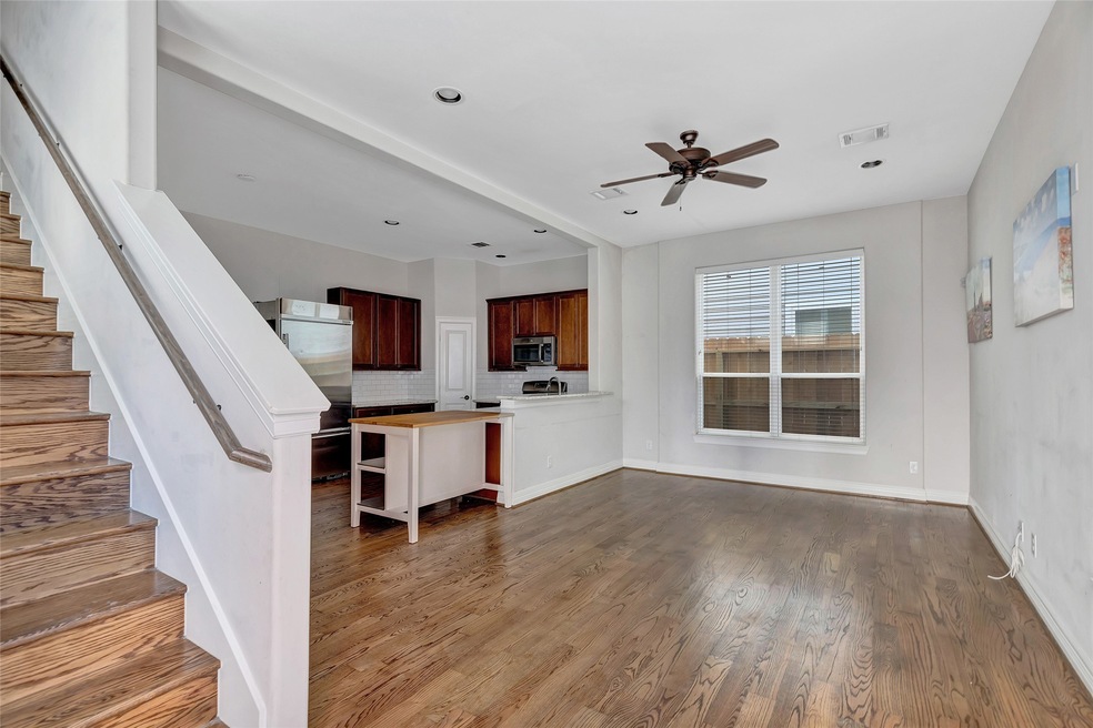 726 Link Rd, Houston, TX 77009 - photo 1