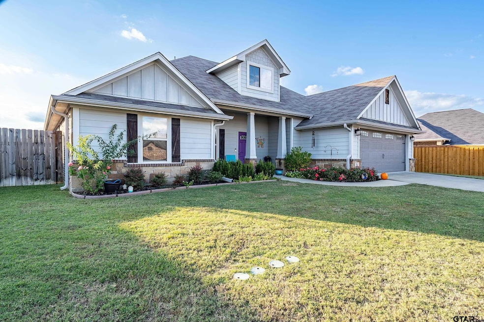 706 Reno Dr, Chandler, TX 75758 - photo 1