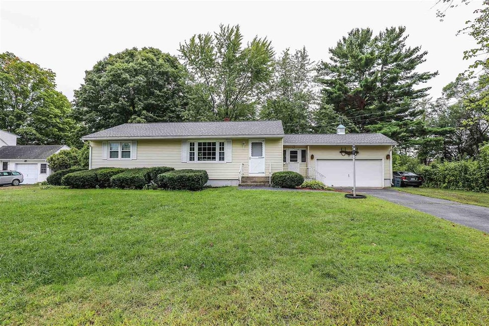 7 Park Dr, Bedford, NH 03110 - photo 1