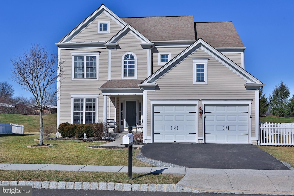 42 Williams Dr, Fountainville, PA 18923 - photo 1