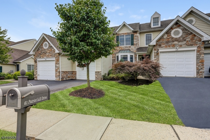 61 Patriot Hill Dr, Basking Ridge, NJ 07920 - photo 1