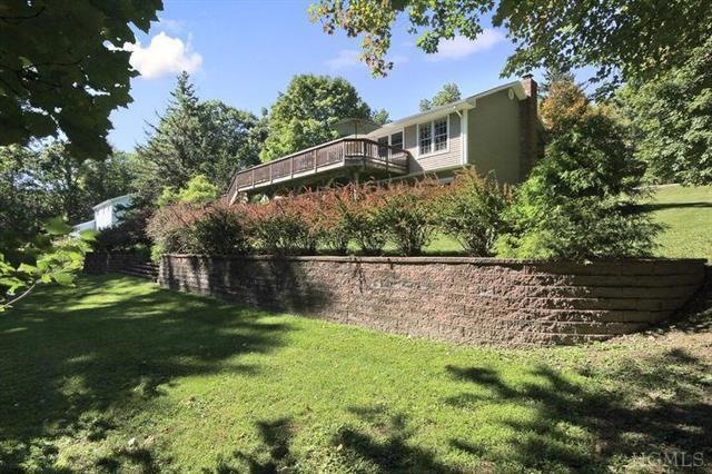 33 Raemont Rd, Granite Springs, NY 10527 - photo 1