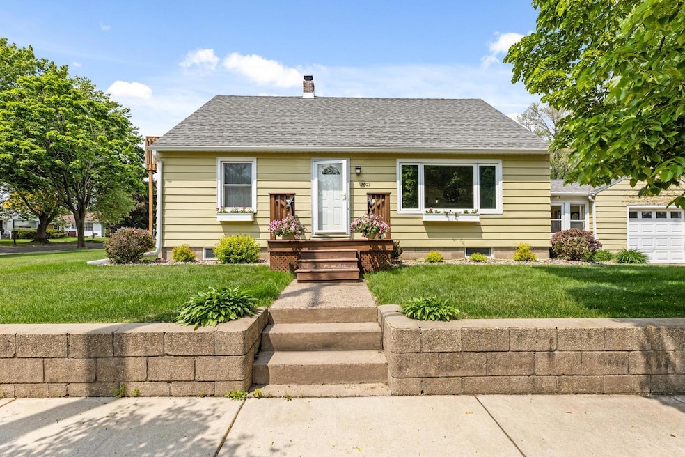 2601 Farnam (1)