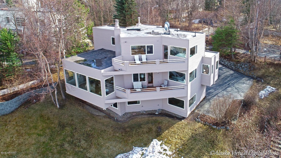 Welcome to 1775 Forest Park Drive