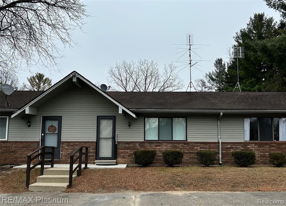 23314 N Dixboro Rd, South Lyon, MI 48178 - photo 1