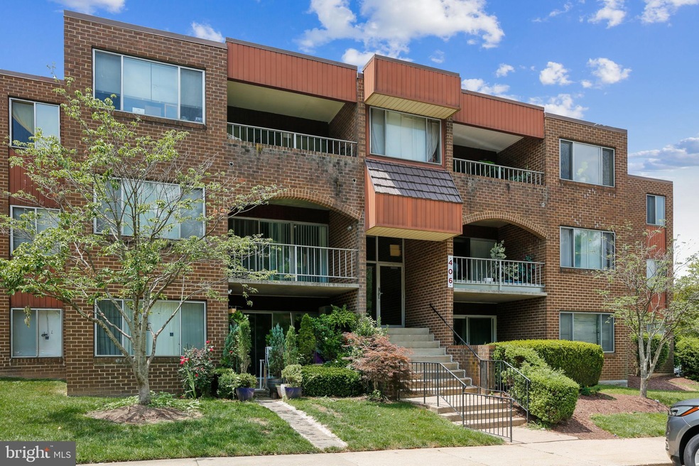 406 Girard St unit 28, Gaithersburg, MD 20877 - photo 1